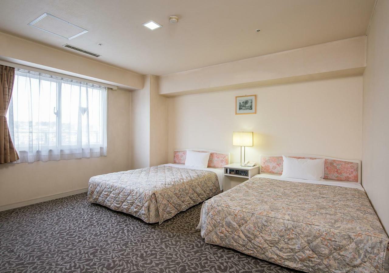 Komoro Grand Castle Hotel Extérieur photo
